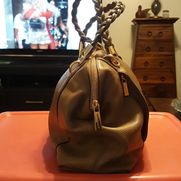 Purse - Picture 2 of 7